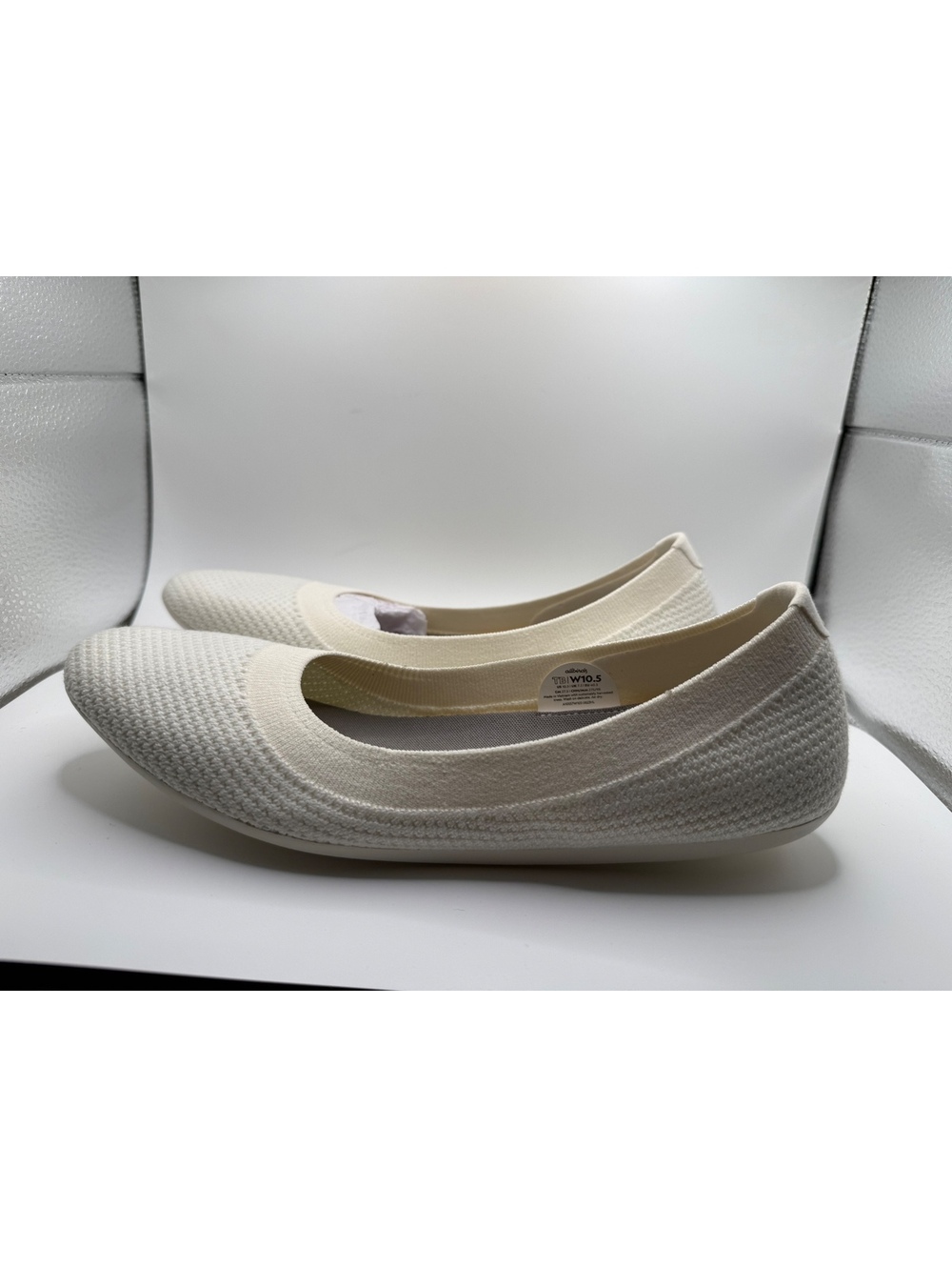 Allbirds Women’s 10.5 Tree Breezer in Natural White
